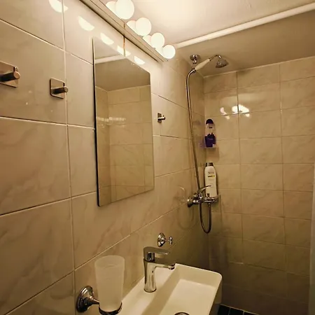 Galazio 2br Apartment! 公寓 *